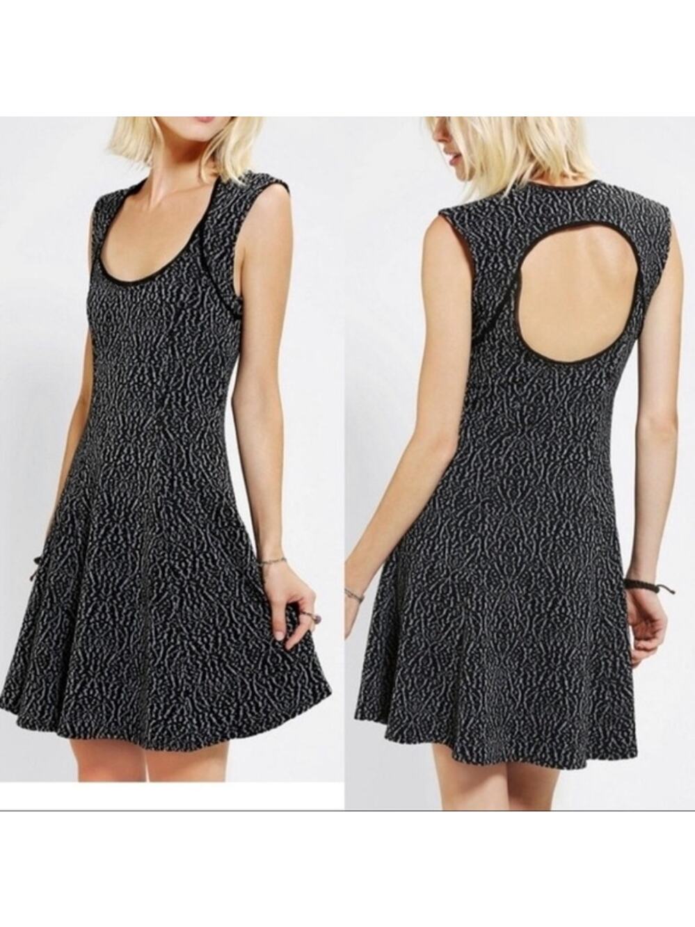 Silence + Noise | Black & White Textured Keyhole Fit & Flare Mini Dress